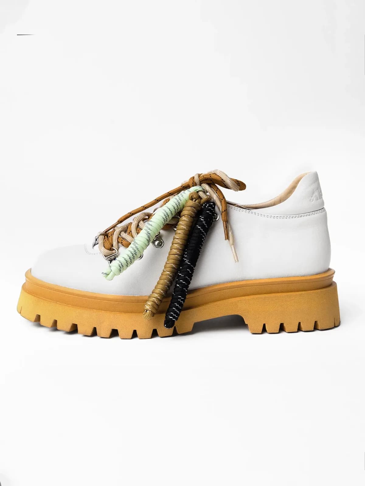 WHITE "LIPUTA" LOW