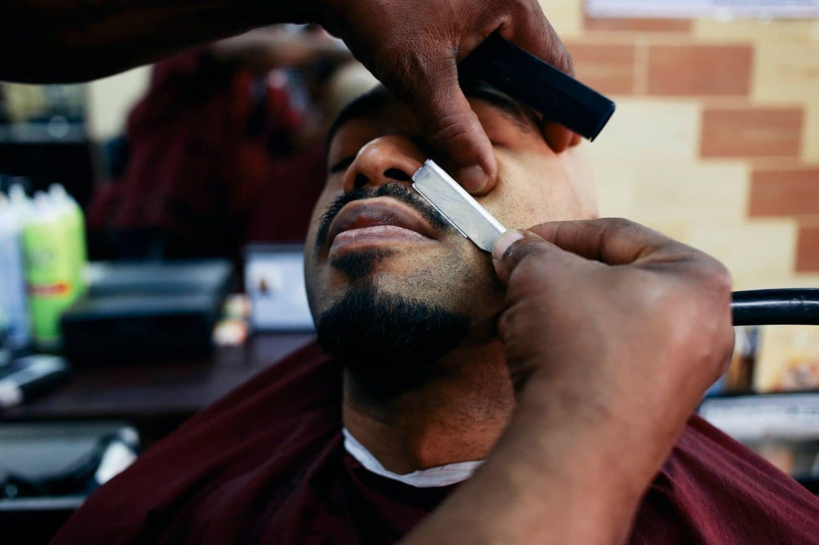 Mustash Trim