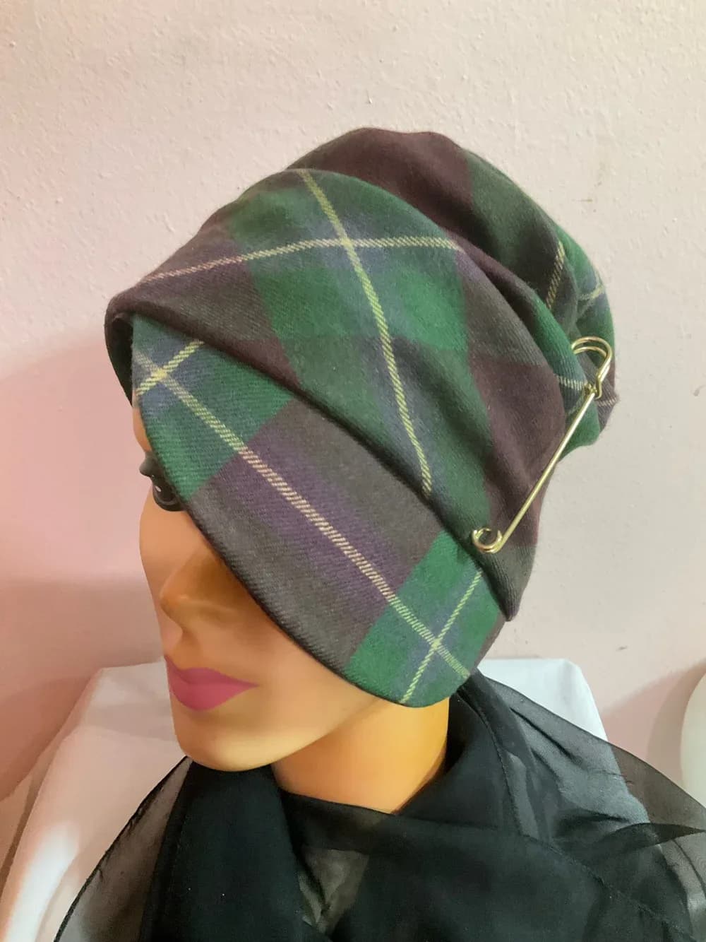 CS630 Tartan plaid cloche hat