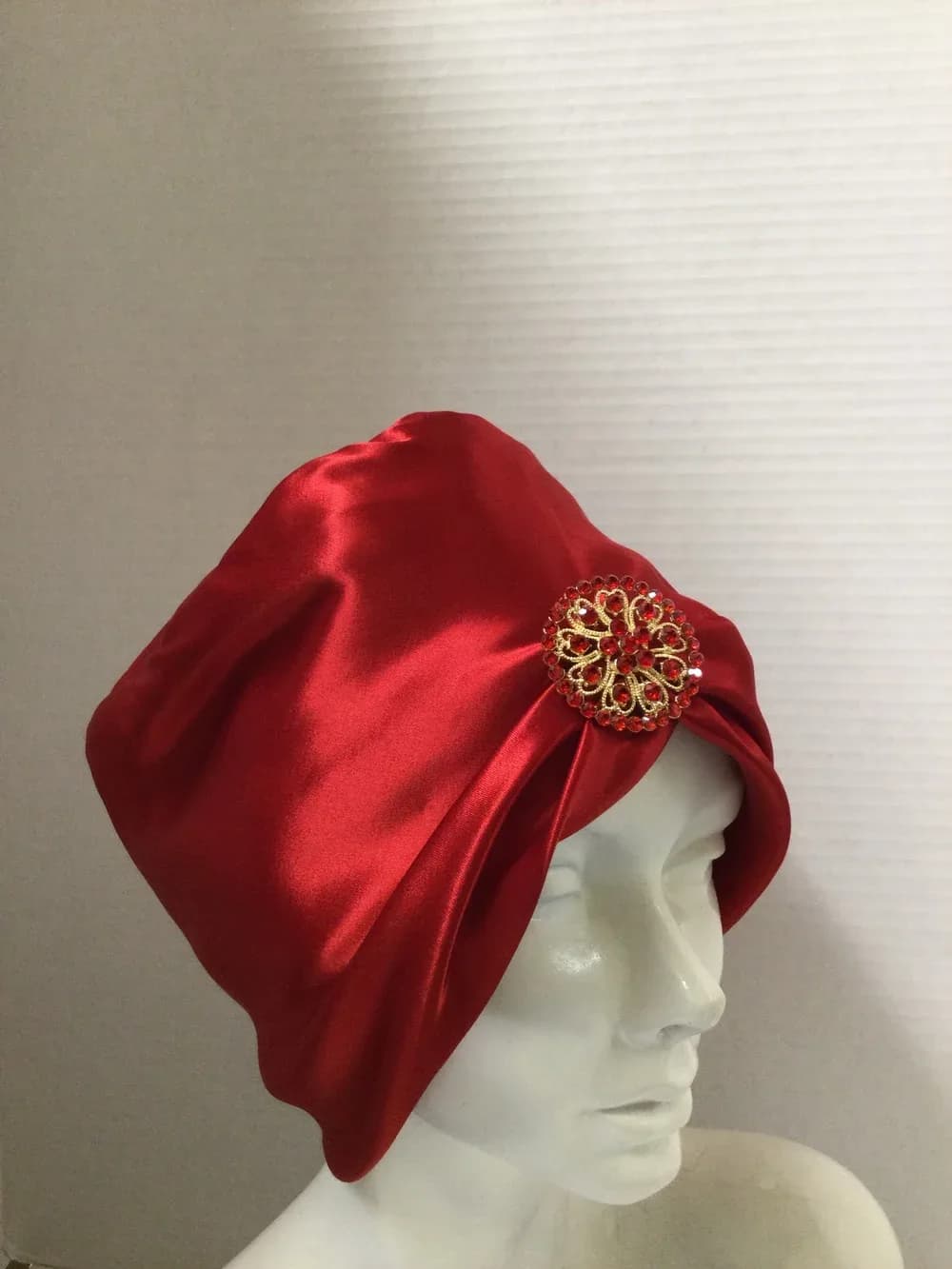 CS667 Red Satin soft fabric Hat